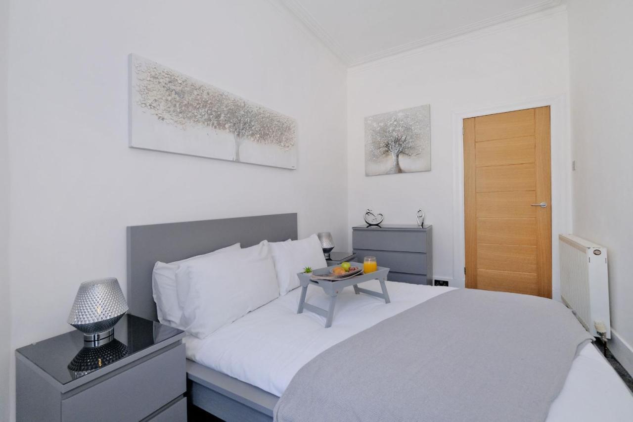 Orange Union Grove Apartment *